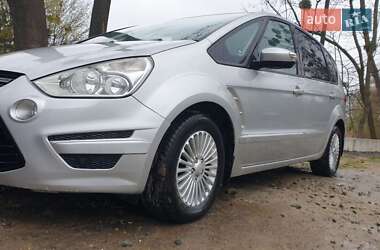 Минивэн Ford S-Max 2011 в 