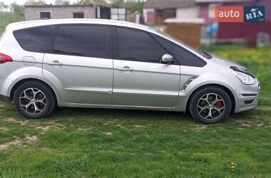 Мінівен Ford S-Max 2011 в 