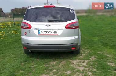 Мінівен Ford S-Max 2011 в 