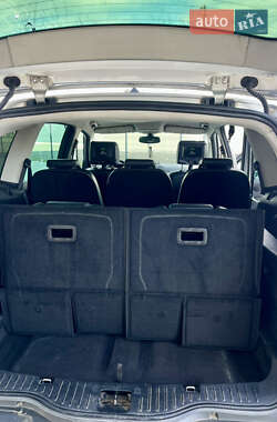 Минивэн Ford S-Max 2006 в 