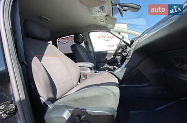 Минивэн Ford S-Max 2009 в 