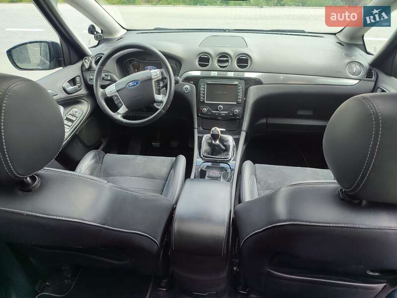 Минивэн Ford S-Max 2011 в Луцке