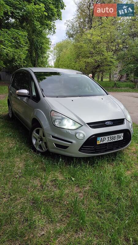 Минивэн Ford S-Max 2010 в 