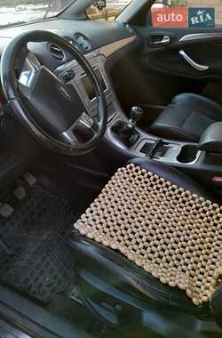 Минивэн Ford S-Max 2006 в 