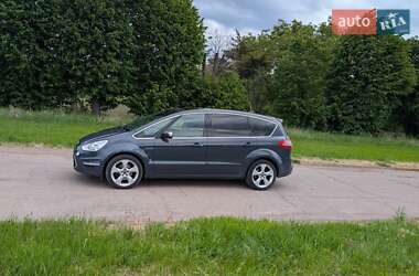 Мінівен Ford S-Max 2013 в 