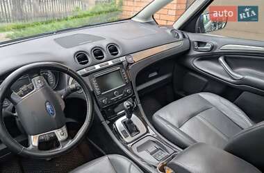 Мінівен Ford S-Max 2013 в 