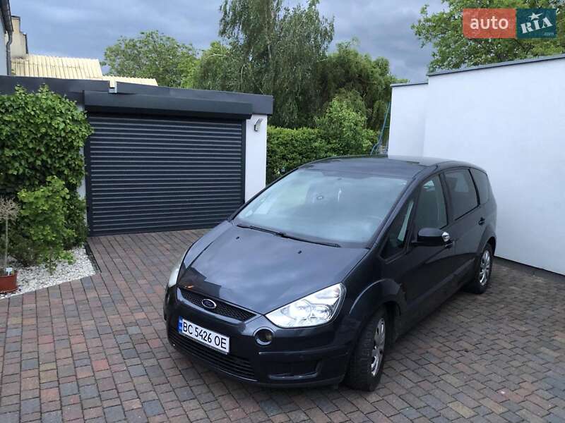 Минивэн Ford S-Max 2006 в 