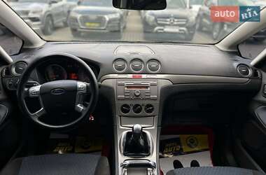 Минивэн Ford S-Max 2007 в 