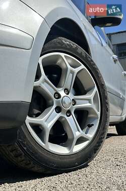 Минивэн Ford S-Max 2009 в 