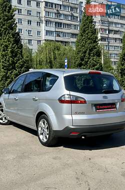 Минивэн Ford S-Max 2009 в 