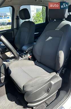 Минивэн Ford S-Max 2009 в 