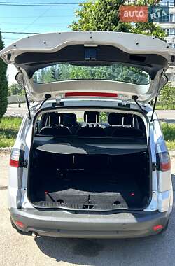 Минивэн Ford S-Max 2009 в 