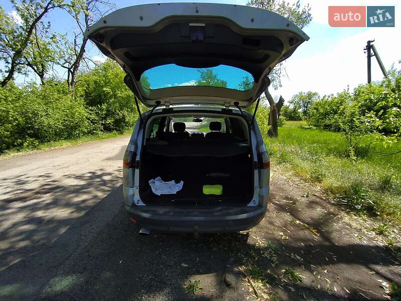 Минивэн Ford S-Max 2006 в Соленом