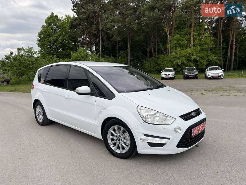 Мінівен Ford S-Max 2013 в Радивиліві