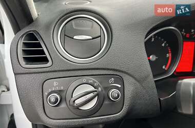 Минивэн Ford S-Max 2013 в 