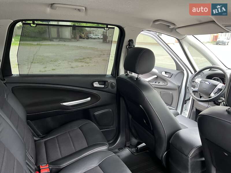 Мінівен Ford S-Max 2013 в Радивиліві