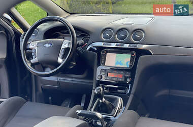 Минивэн Ford S-Max 2011 в 
