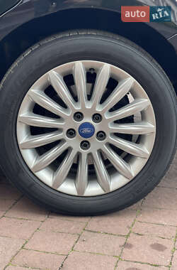 Минивэн Ford S-Max 2011 в 