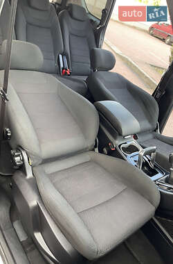 Минивэн Ford S-Max 2011 в 
