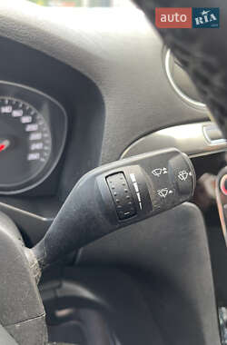 Минивэн Ford S-Max 2011 в 