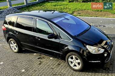 Минивэн Ford S-Max 2013 в 