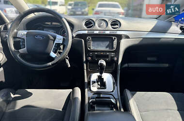 Минивэн Ford S-Max 2011 в 