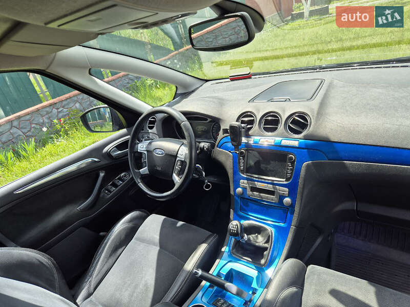 Минивэн Ford S-Max 2008 в Киеве