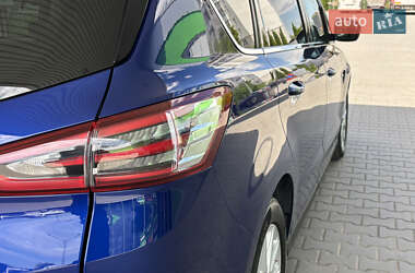 Минивэн Ford S-Max 2017 в 