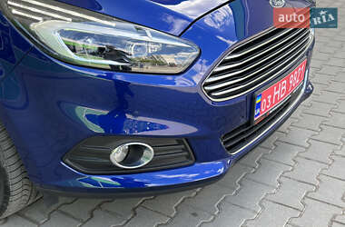 Минивэн Ford S-Max 2017 в 