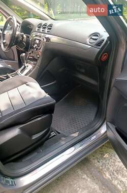Минивэн Ford S-Max 2014 в 