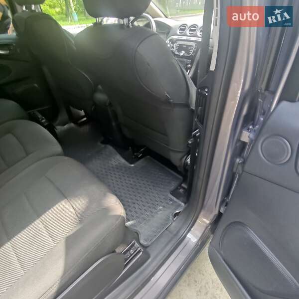 Минивэн Ford S-Max 2014 в Желтых Водах