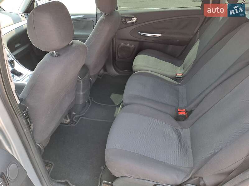 Минивэн Ford S-Max 2007 в Киеве