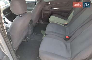 Минивэн Ford S-Max 2007 в 
