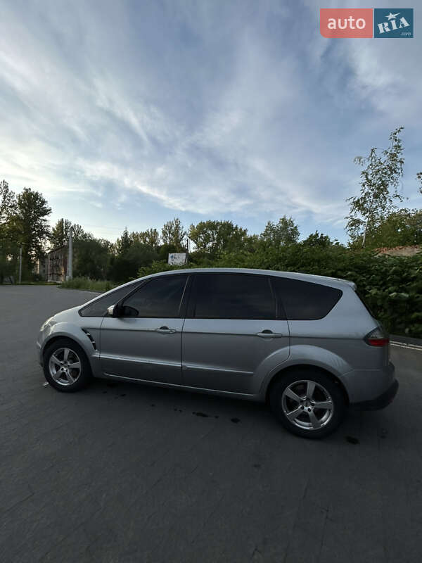 Минивэн Ford S-Max 2009 в Надворной