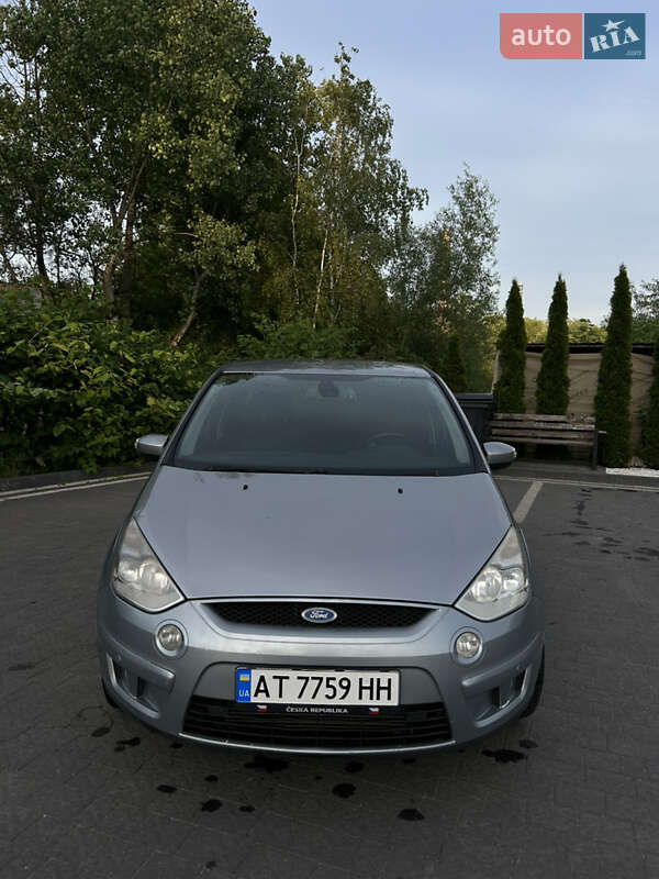 Минивэн Ford S-Max 2009 в Надворной