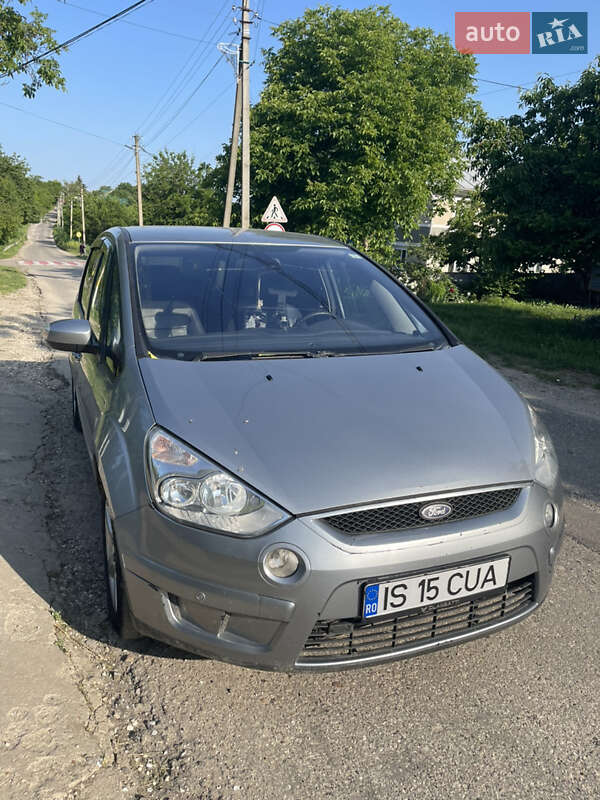 Минивэн Ford S-Max 2009 в 