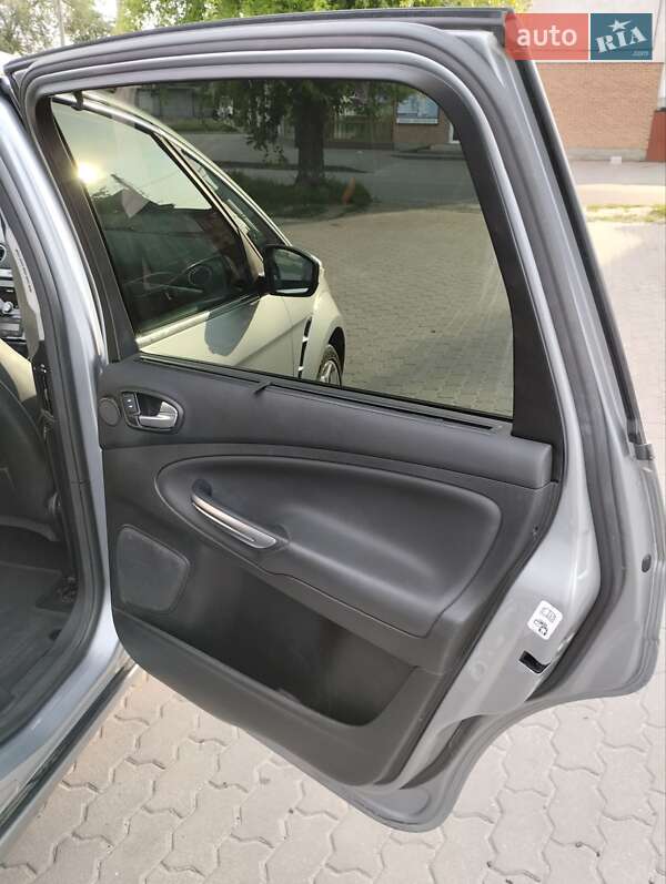 Мінівен Ford S-Max 2012 в Ковелі