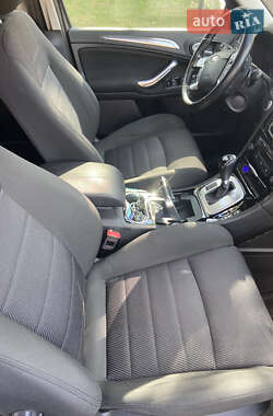 Минивэн Ford S-Max 2014 в 