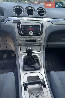 Минивэн Ford S-Max 2007 в 