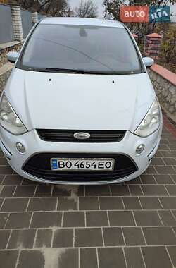 Минивэн Ford S-Max 2011 в 