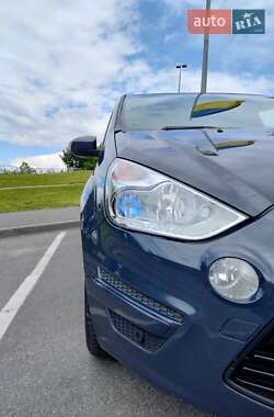 Минивэн Ford S-Max 2013 в 