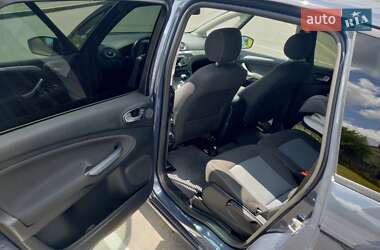 Минивэн Ford S-Max 2013 в 