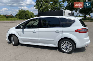 Минивэн Ford S-Max 2013 в 