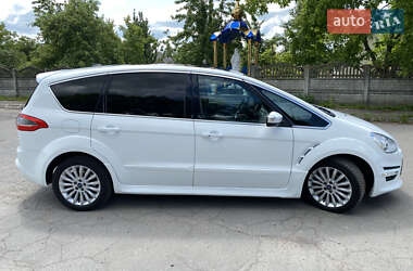 Минивэн Ford S-Max 2013 в 