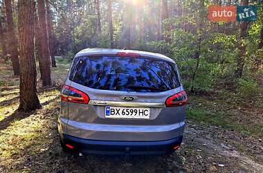 Минивэн Ford S-Max 2011 в 