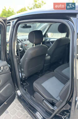 Мінівен Ford S-Max 2012 в 