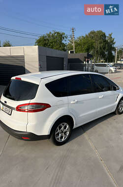 Минивэн Ford S-Max 2013 в 