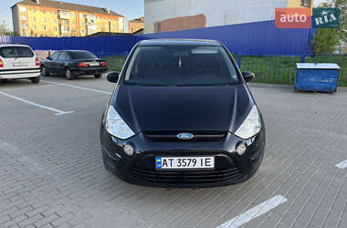 Минивэн Ford S-Max 2011 в 