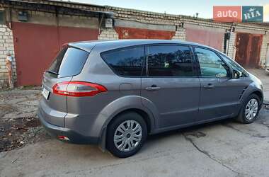 Минивэн Ford S-Max 2013 в 