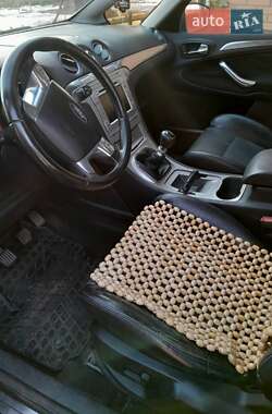 Минивэн Ford S-Max 2006 в 